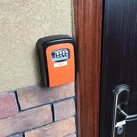 玉出101 Wifi付 玉出駅から徒歩2分 地下鉄難波迄8分 Apartment Osaka Exterior photo